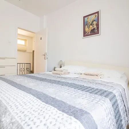 Apartment Regina *